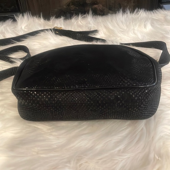 Salvatore Ferragamo Lizard Embossed Crossbody Bag - Picture 7 of 10